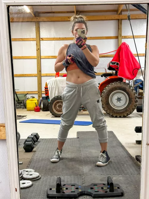 Glad it’s finally sweatpants season ;)