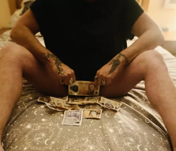 Gold digger                        she take my money when I’m in need            yea she’s a triflin friend indeed                                     oh shes a gold digger way over town                who digs on me [mlgw]