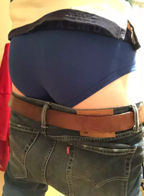 Haven’t posted here in a while, good to be back. I went for blue Bikkembergs today. 