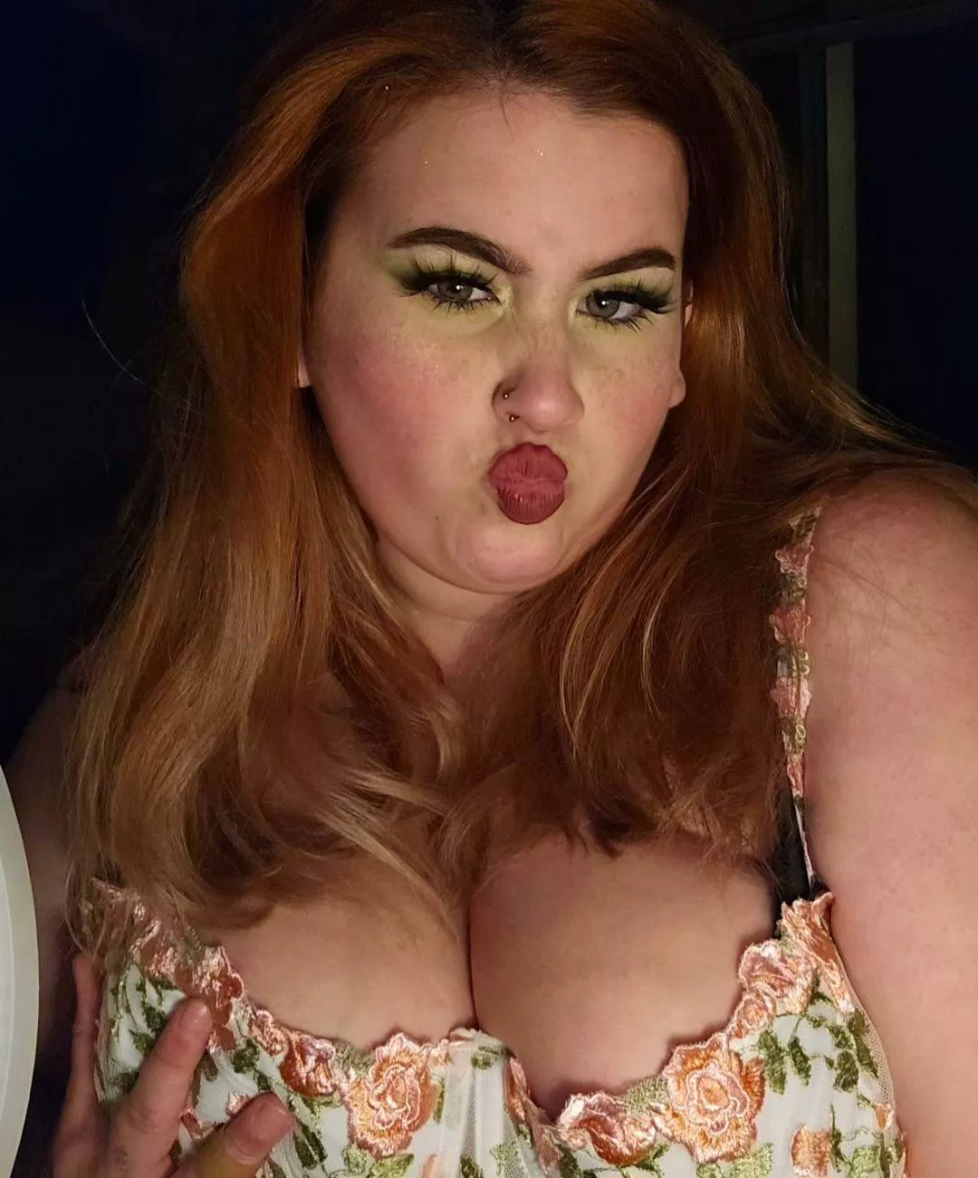 Holdiday Season Promption! Tons of pics and videos incoming this Holdiday Season 40% off subscribe to find out;) Only 3$