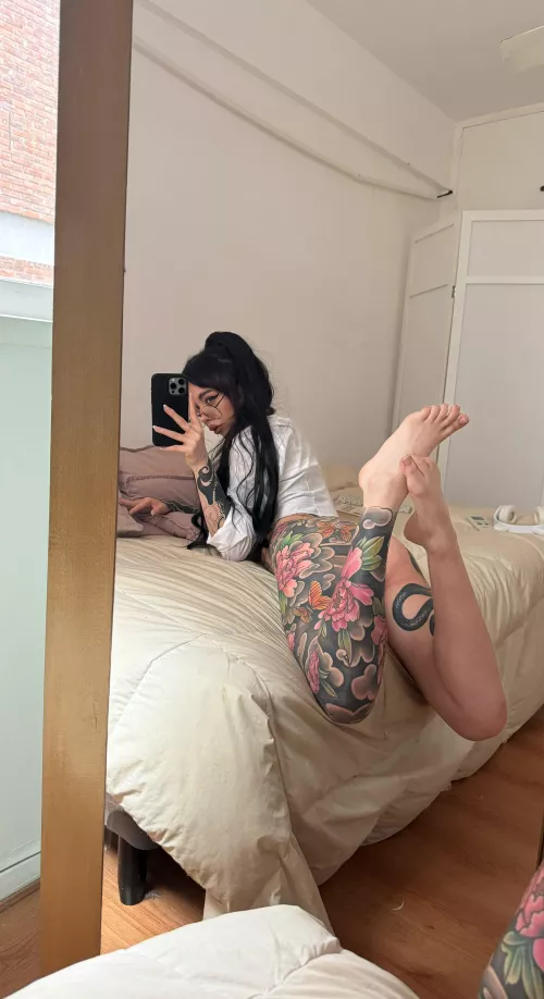 i wanna feel your tongue on my toes 