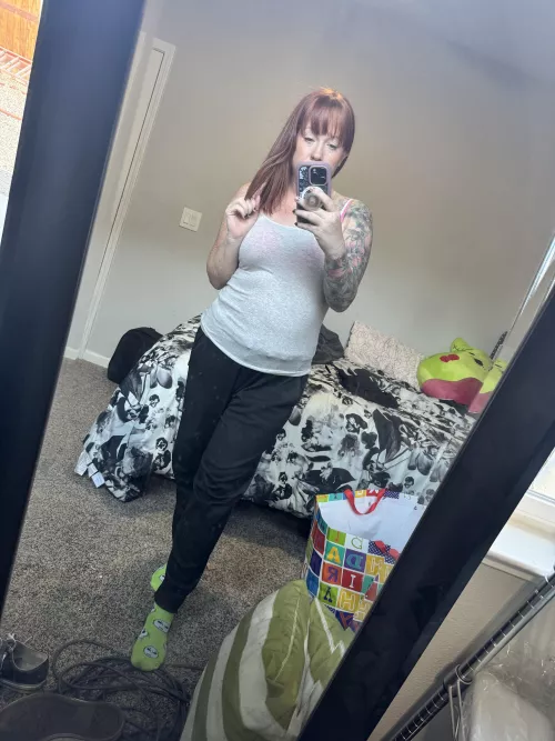 I want you pathetic losers at my feet 