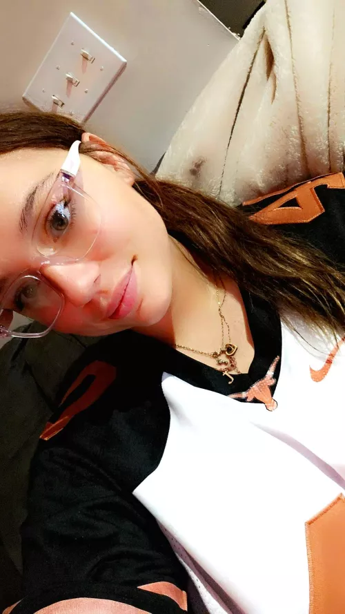 Just a Lonhorn girl stuck in cat country