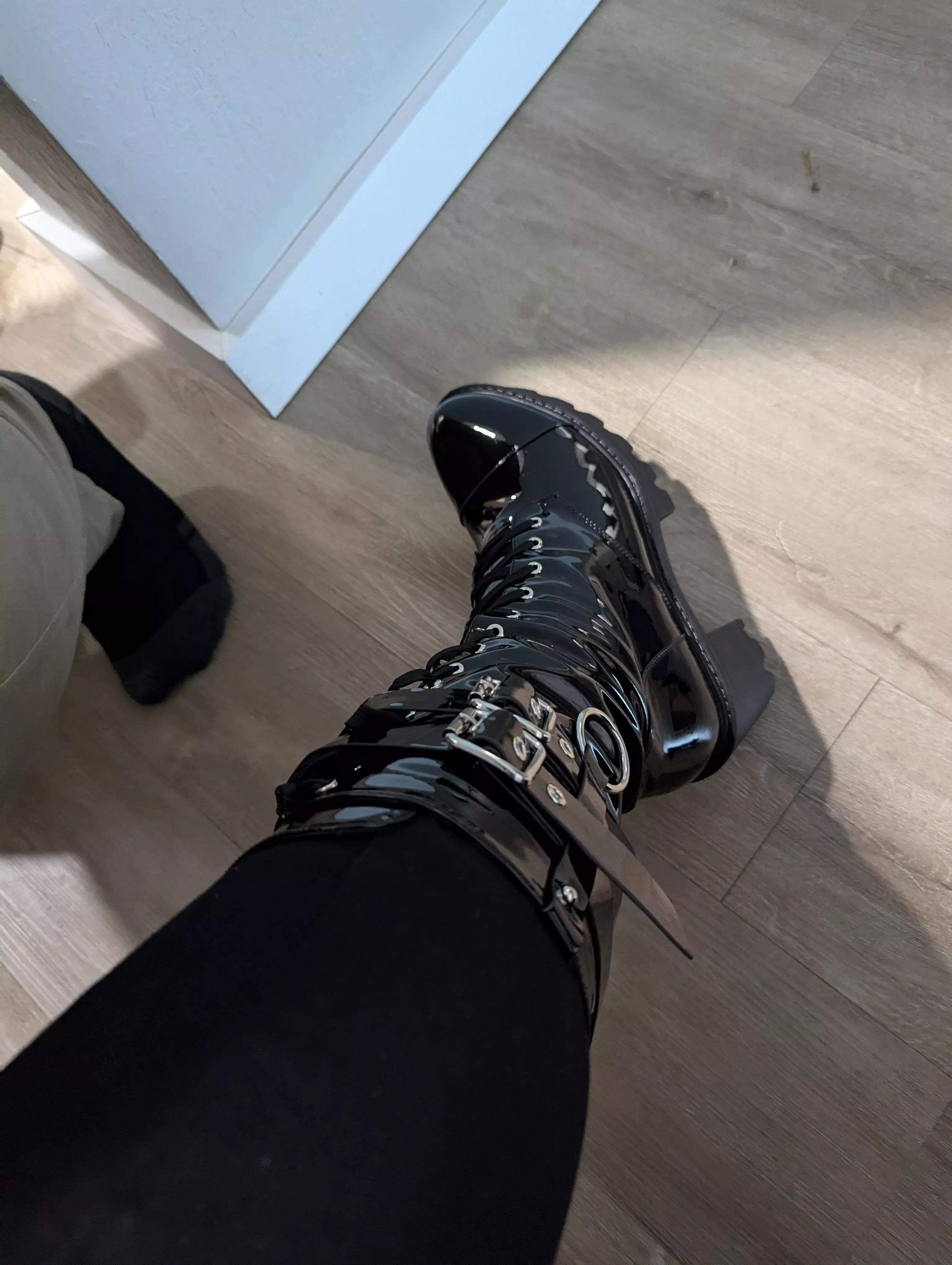 Just replaced my favorite boots that were broken before.