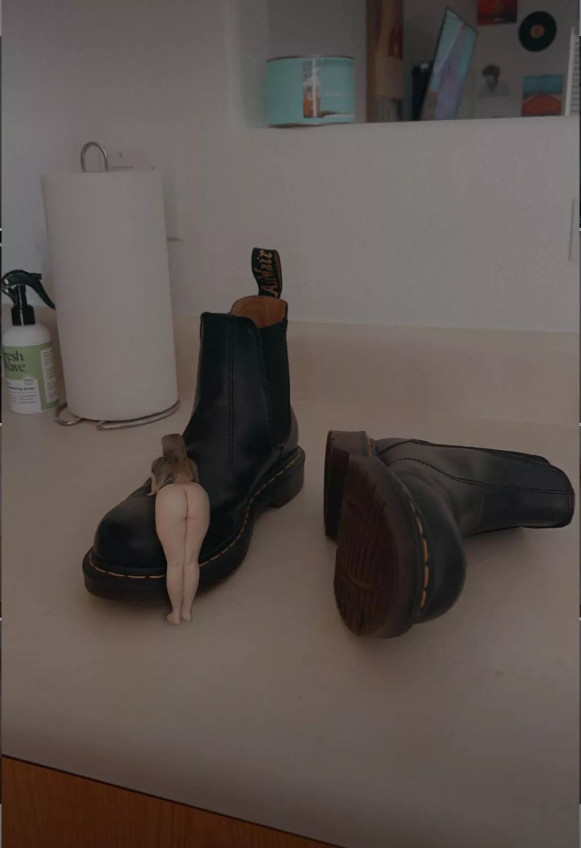 look at how tiny i am next to my docs 😉😉