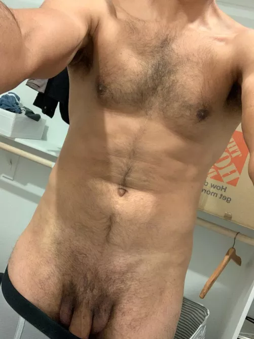 Looking for cleavage (39) (nsfw)