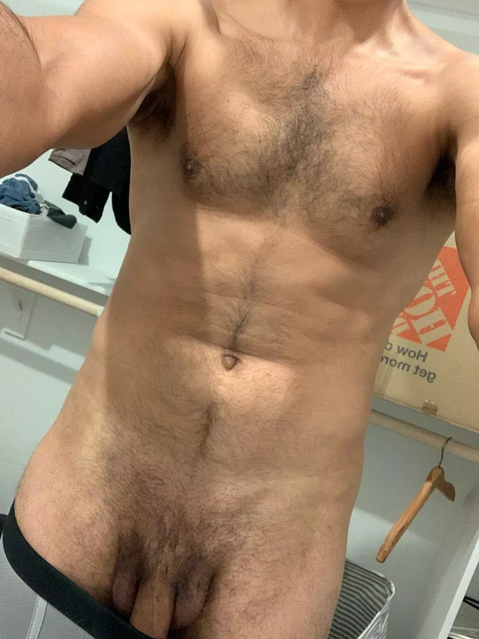 Looking for cleavage (39) (nsfw)