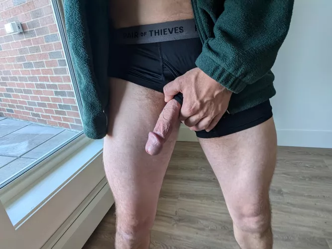 Morning wood selfie 😉