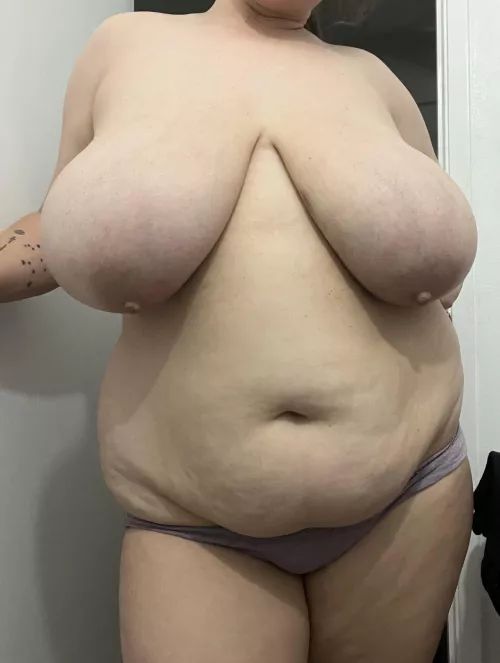 My big tits are lonely 