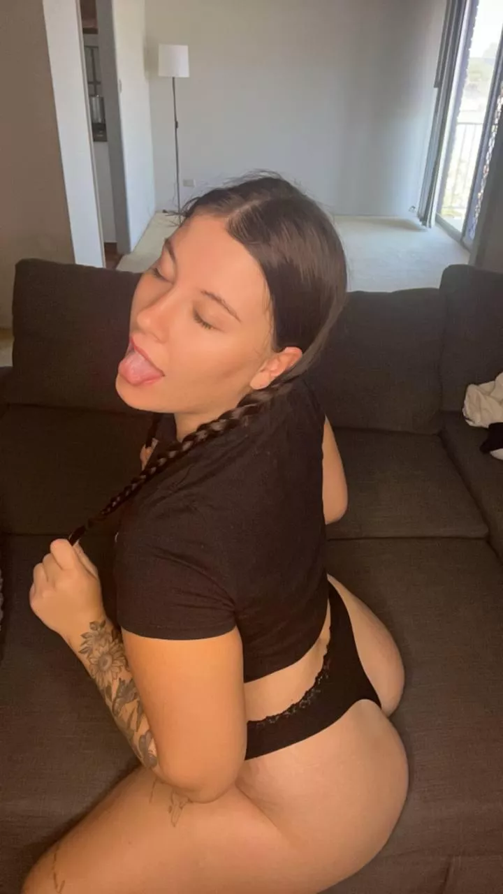 My body's fuckable, you wanna check it out?