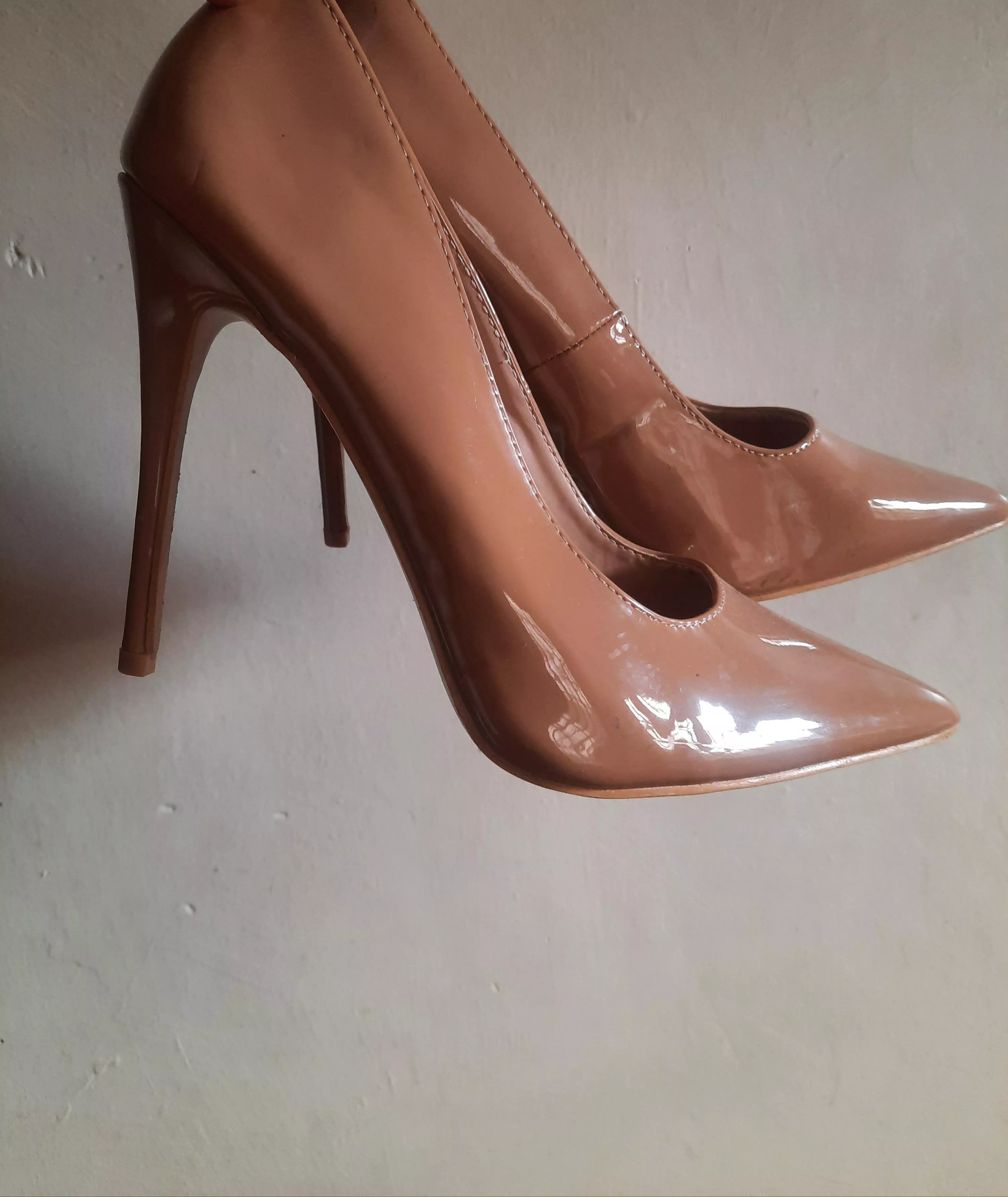 My Nude Loubs are to die for😍 Bring on your Customs with them. Let's Create Magic 