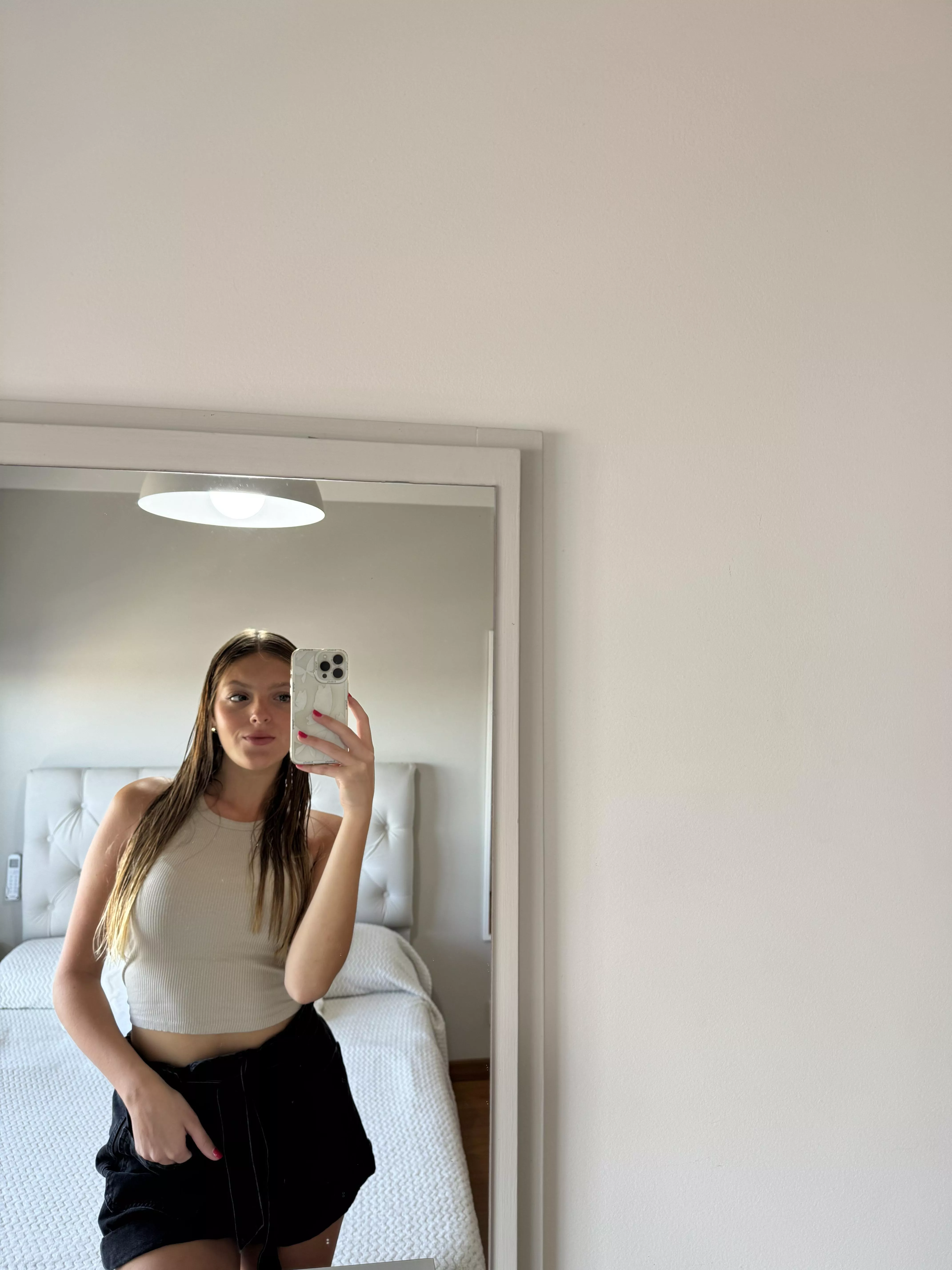 Need an older daddy to stuff me up with a creampie or two before I go to my next pit stop. i'm clean and on birth control, can verify if needed. hmu!