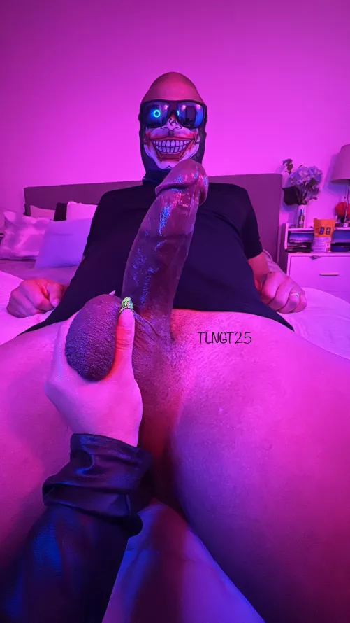 No joke, I caught him by his balls! 😈 Happy Halloween 🎃 