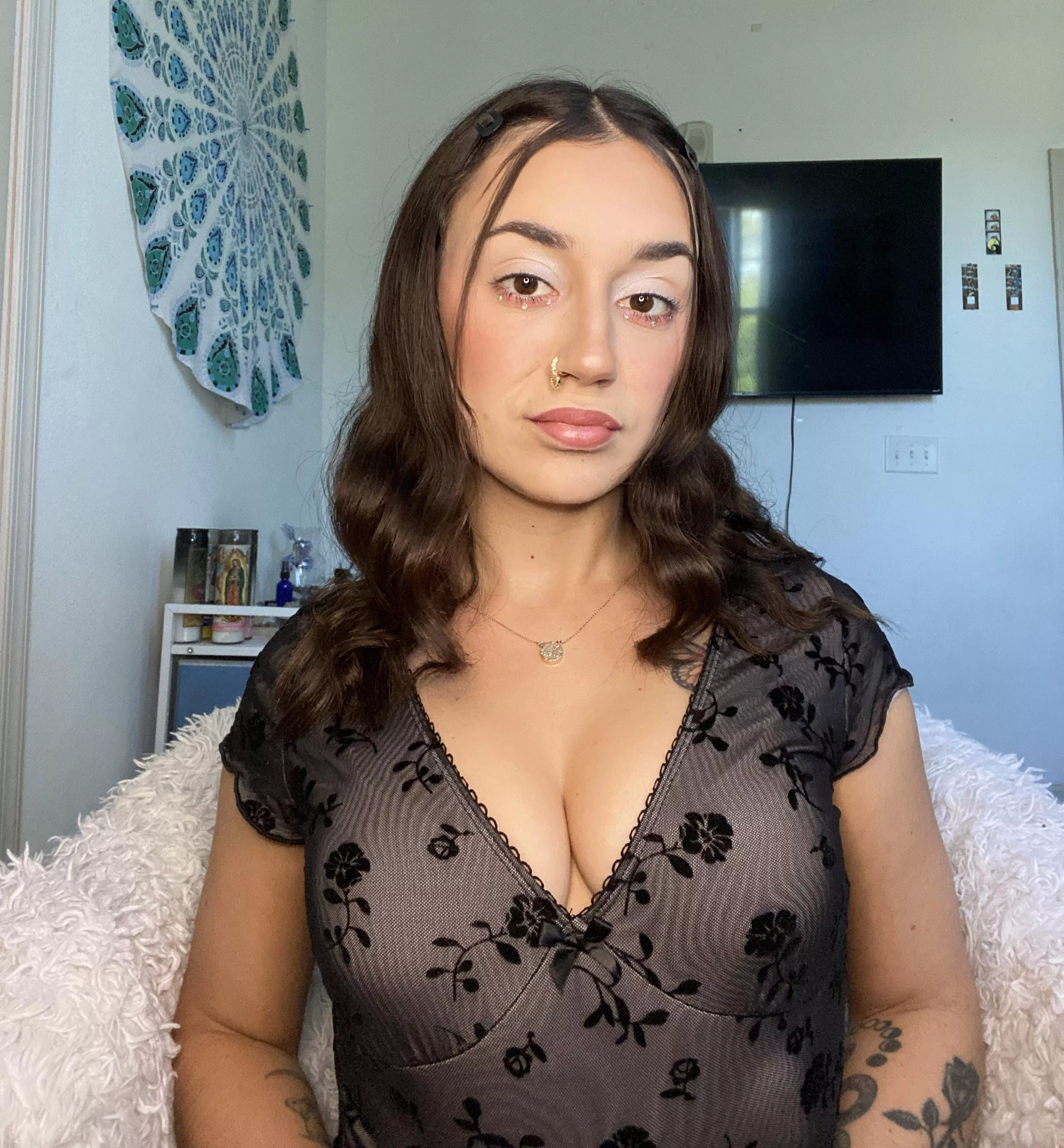 Nothing feels as good as that first send to a goddess you admire and desire. 