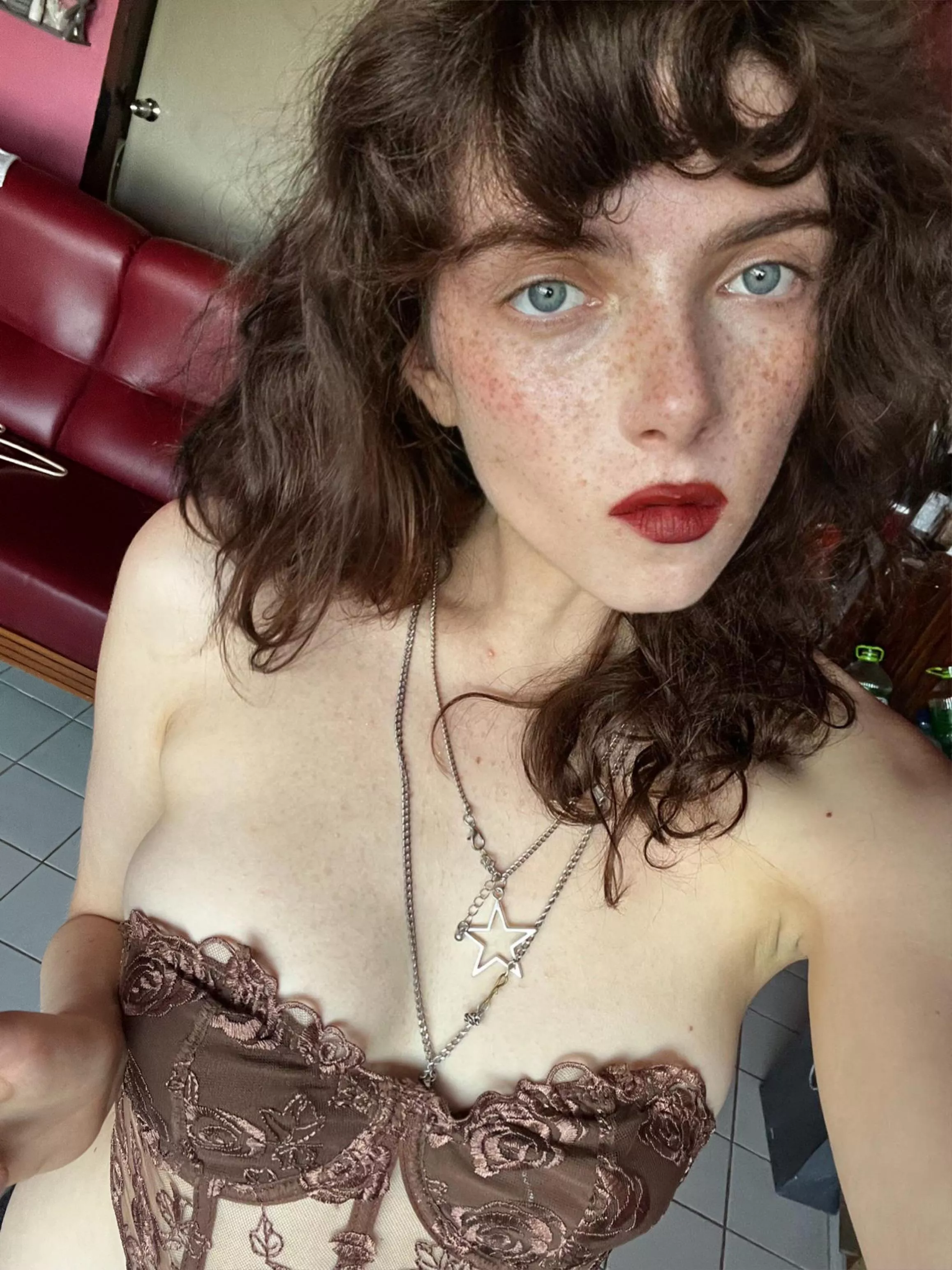 Pay attention to my lips 