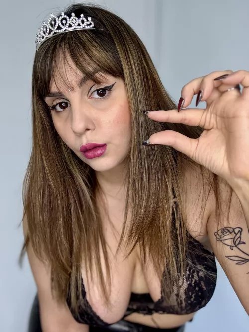 Say your size and I'll tell you if you deserve my tasks.