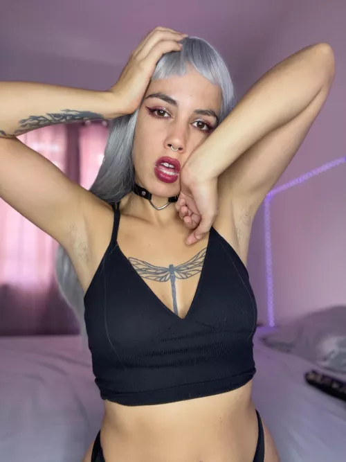 Show me how you can worship my armpits with your tongue