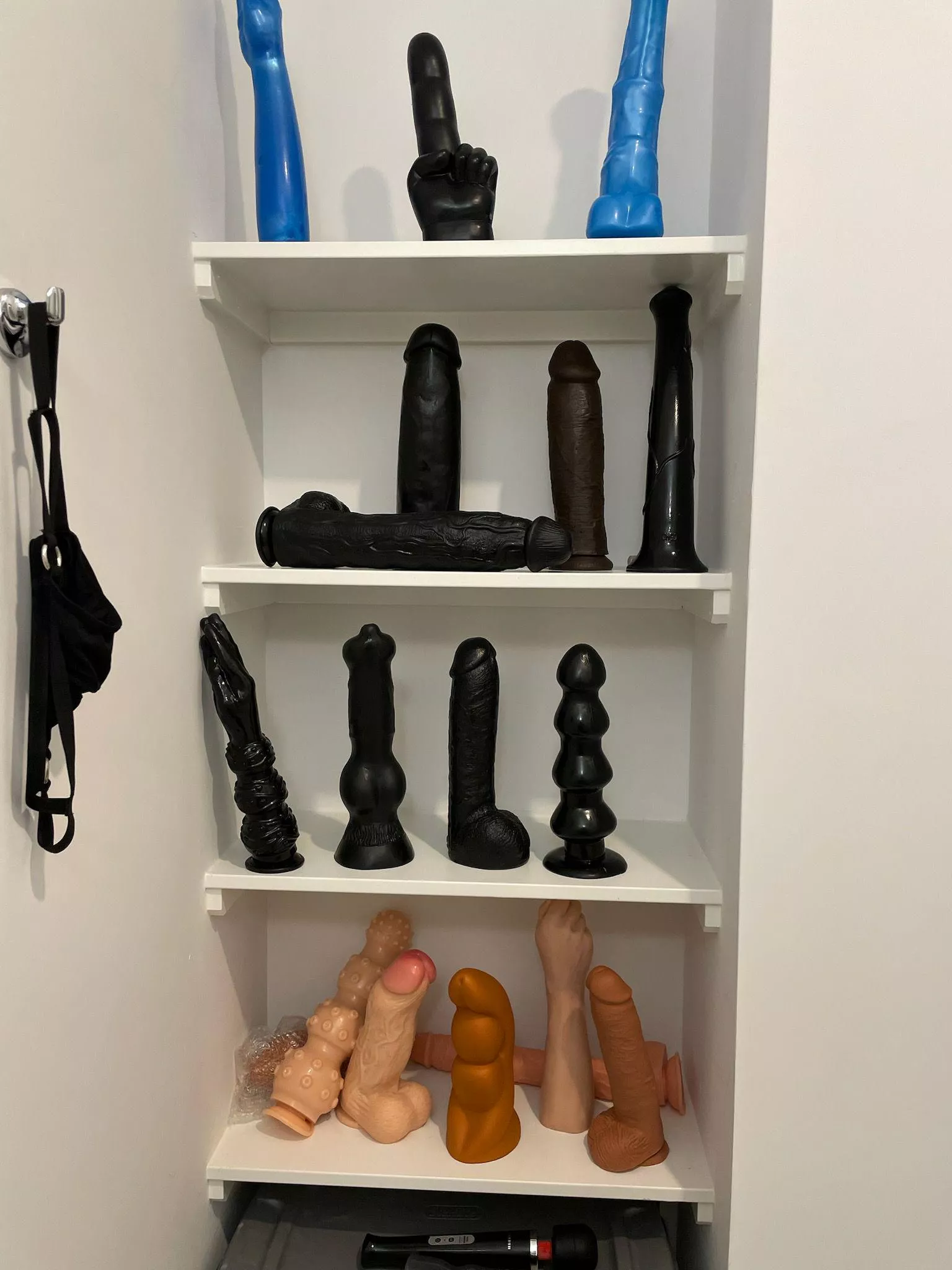 Temptation Fisters/Fistees ( Toy Party ) END OF NOV