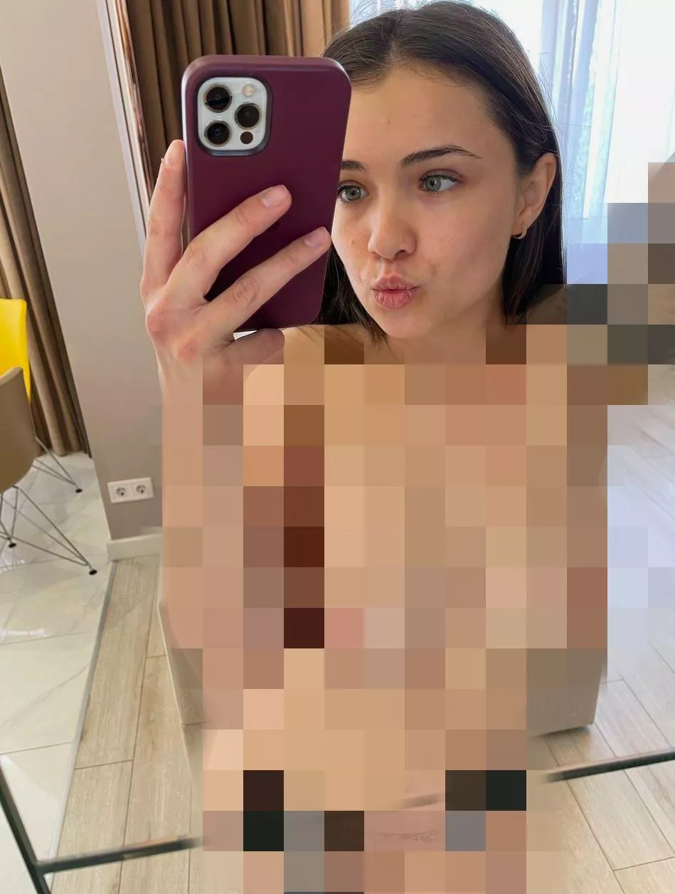 That was a seflie for a real man. Only pixels for you, loser. 