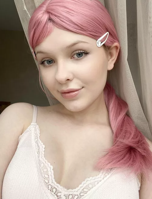 The smile that drives men crazy