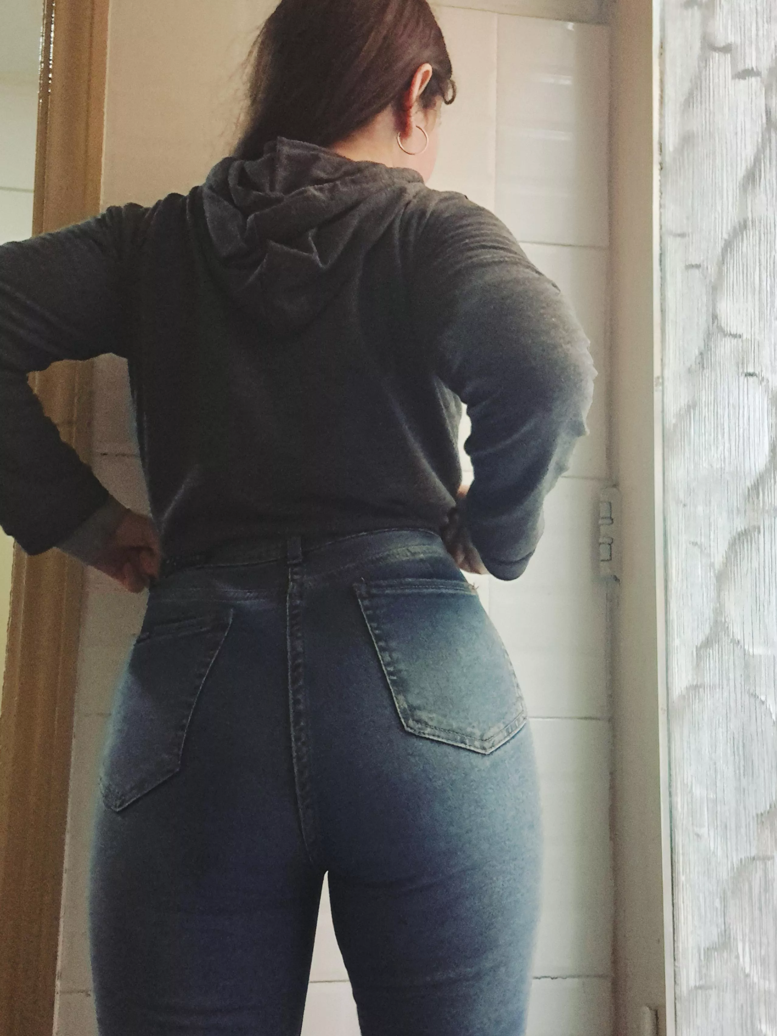 tight and comfortable 