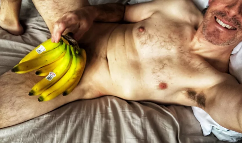 What a fantastic bunch! Come join the feast as we celebrate 5k members of our [wpc] family! 🍌 🎉