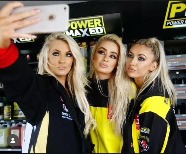 Who’s the best bimbo?