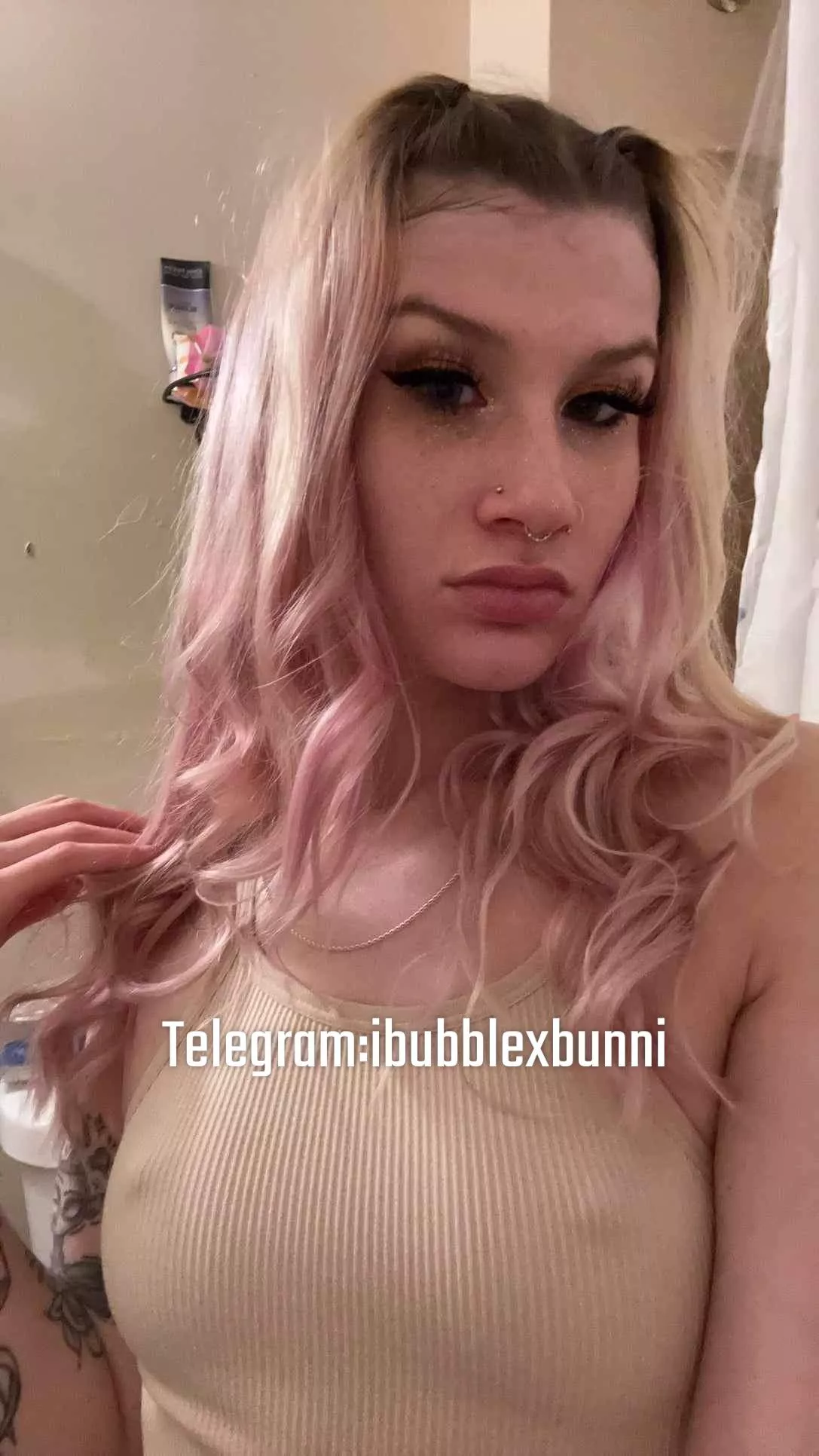 Would your wife approve of you staring at my nipples ? 👄