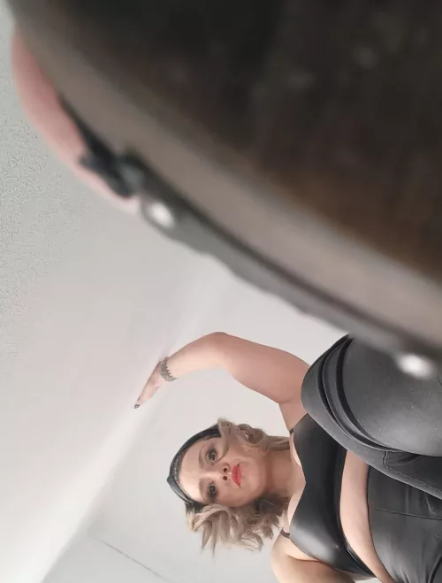 You don't even deserve to look at me lil loser.