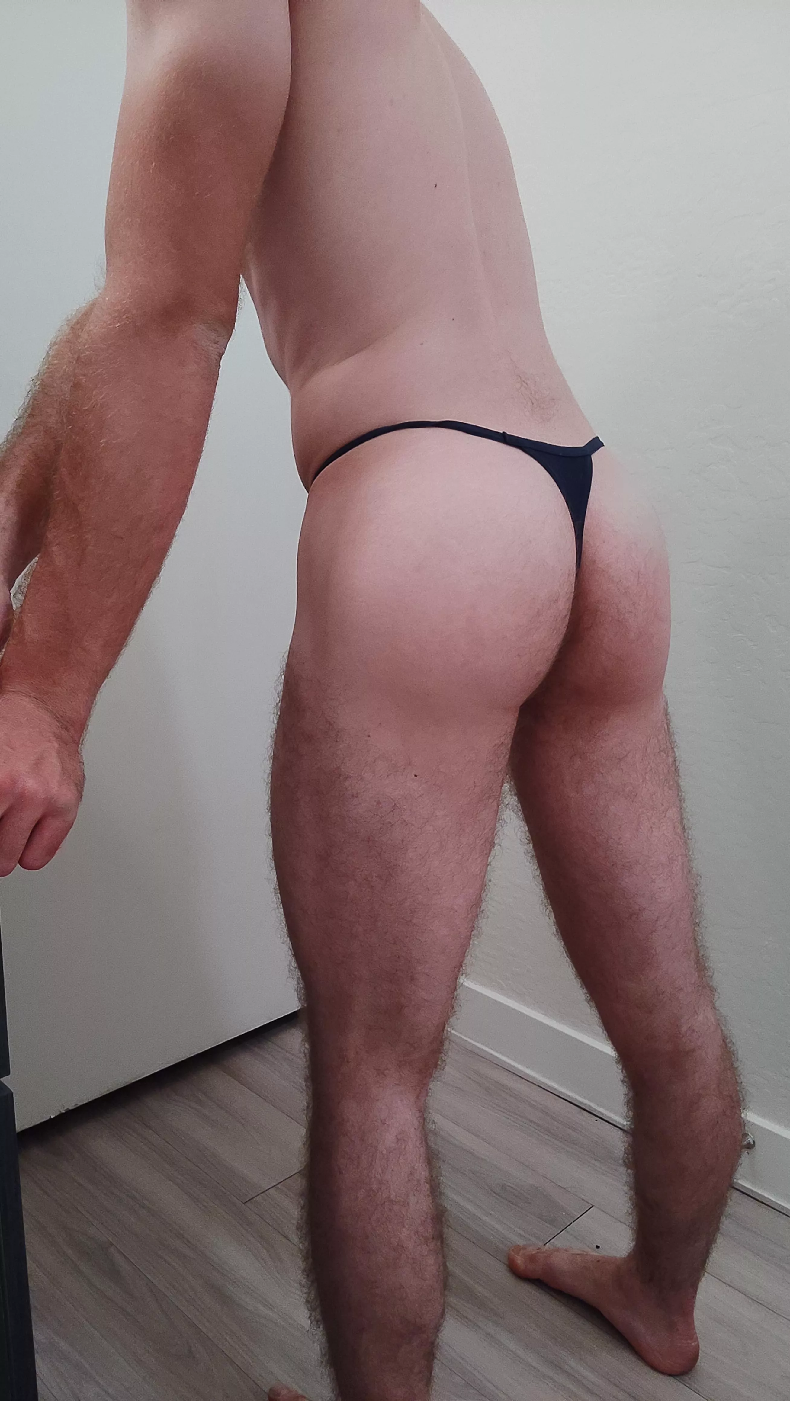 you walk in and see me, I look back, wyd 👀