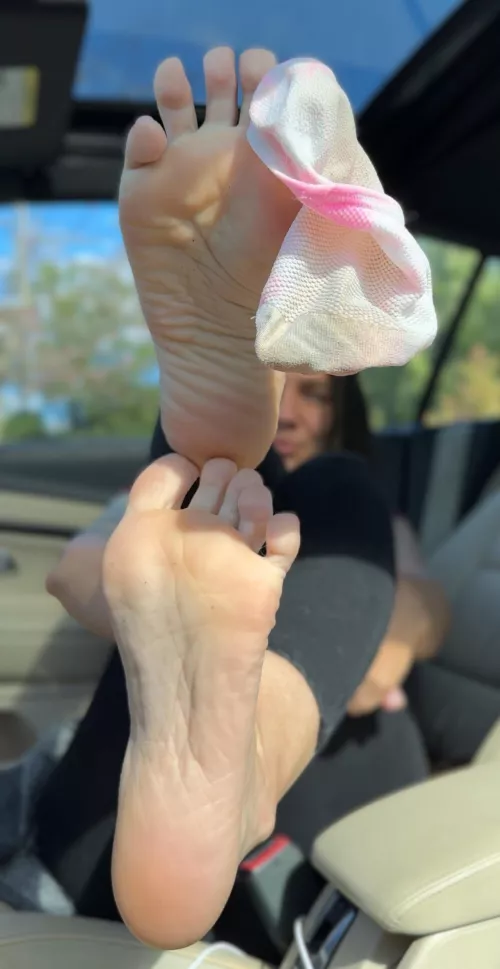 Your favorite color is pink, mine is green 😏