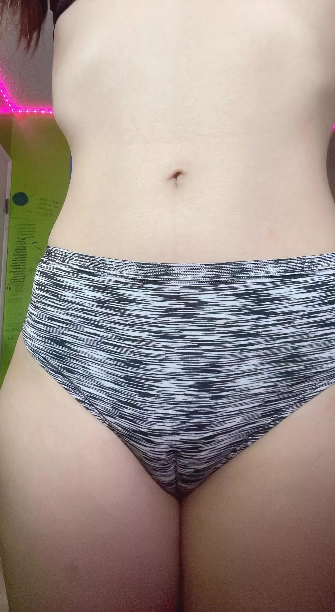 22F I'd love to talk with other curious people 