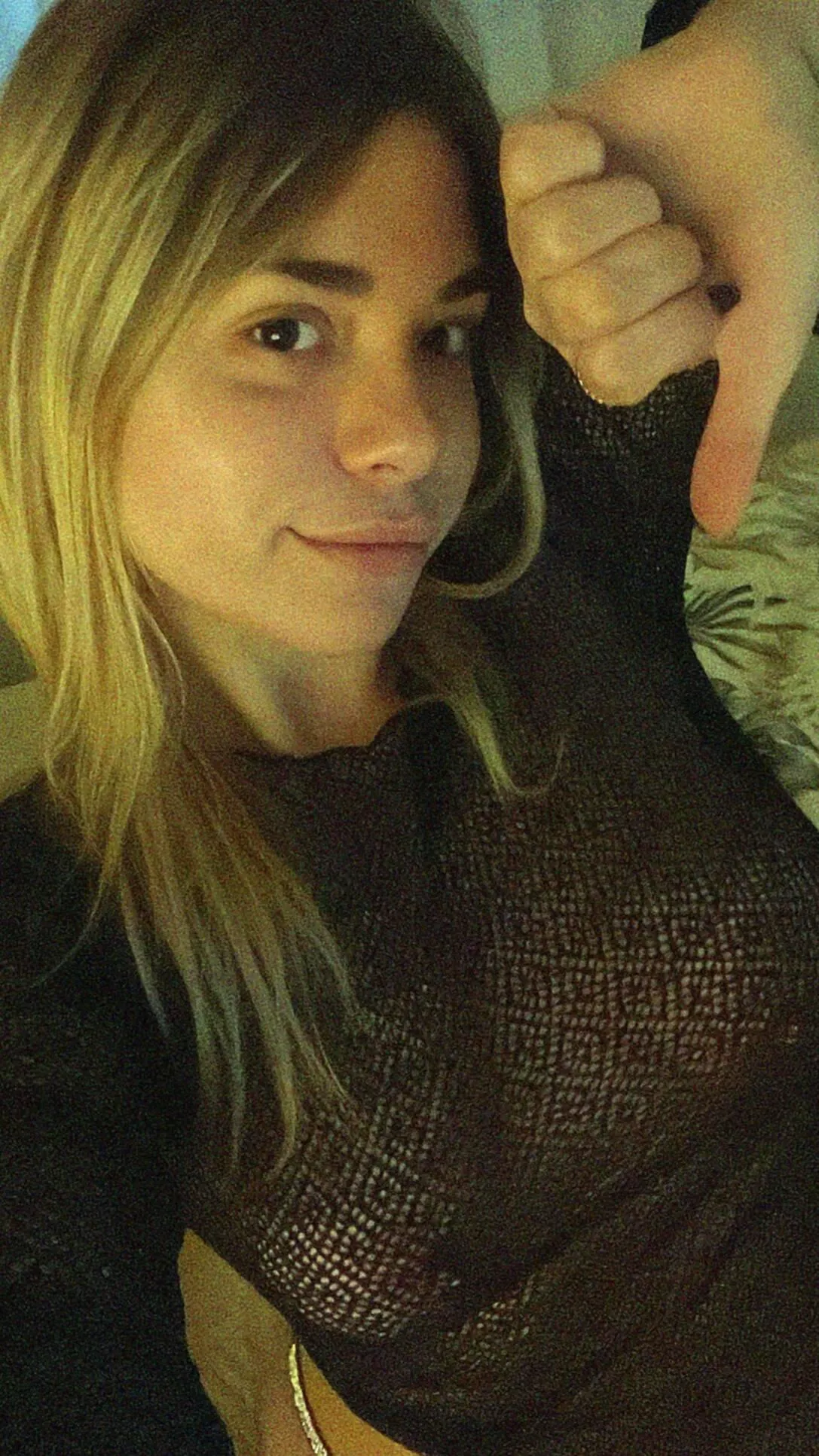 22F out here trying to connect with people who see the heart, not just the face