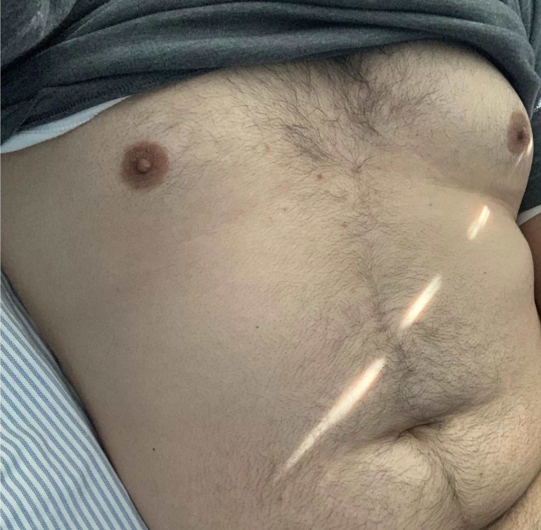 23yr SoCal, hairy and chubby  bro looking for really kinky likeminded bros up for a genuine connection or more 😈