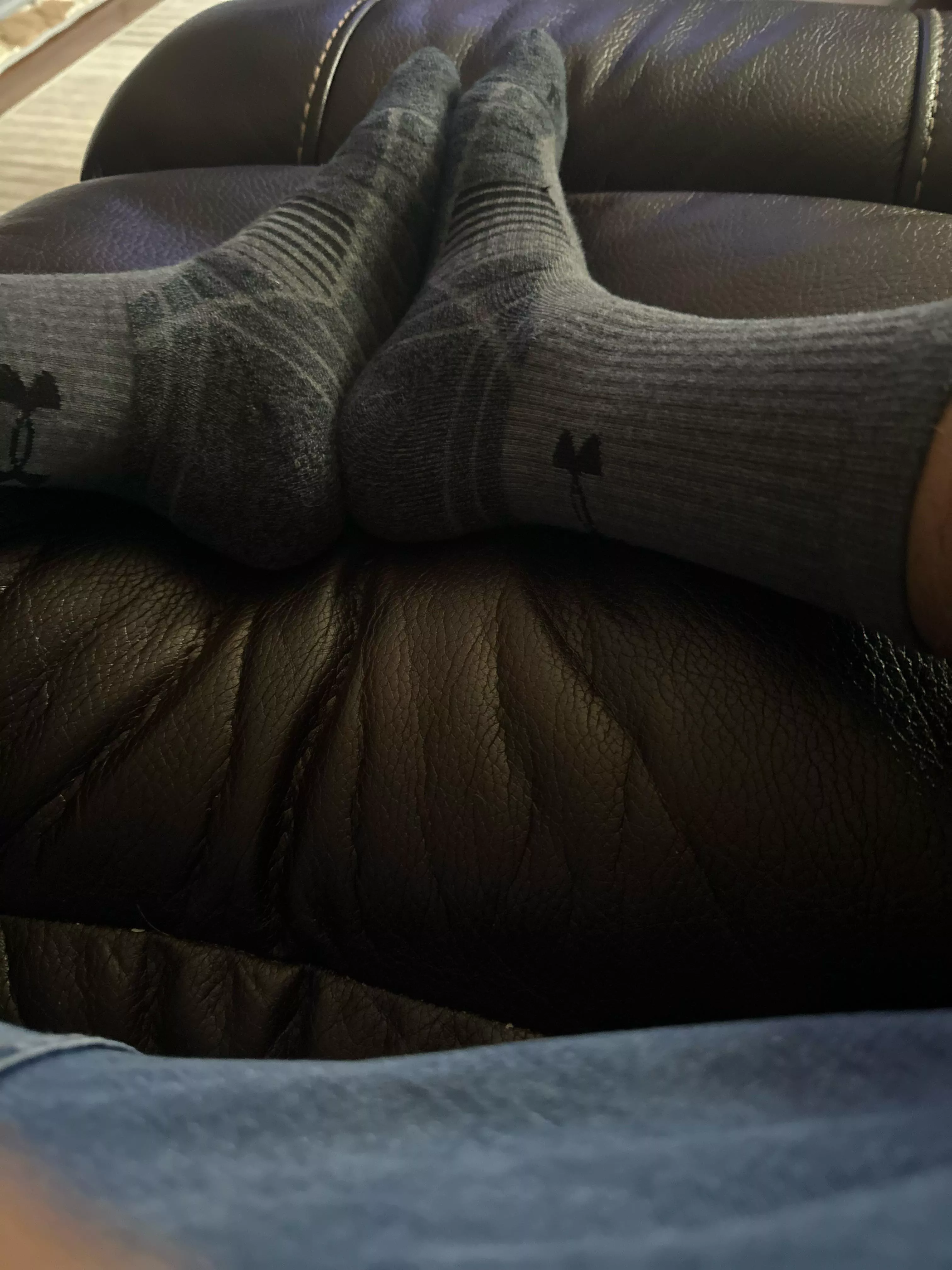 26 m dm age for snap love guys in socks be under 35