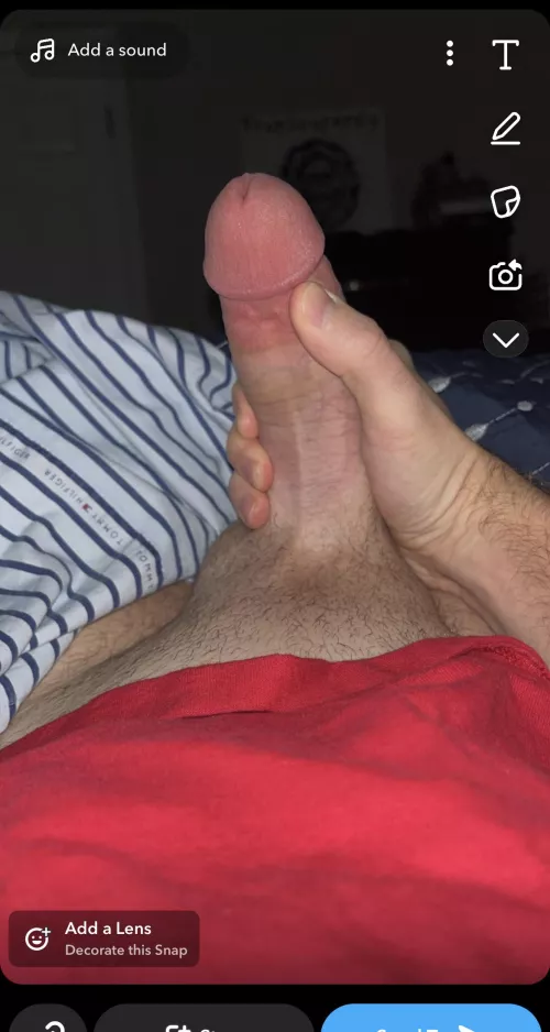 26 [M4F] looking for a FWB in RTP area