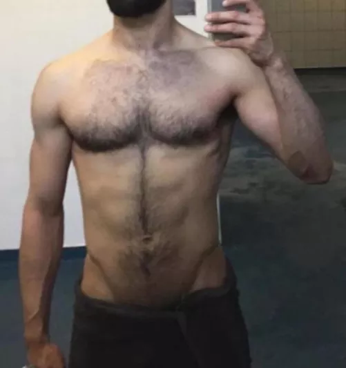 32 / Colchester, VT area here… Where are all the dicks that need deepthroated today or maybe a hole? Get sucked & be on ur way. Very private, chill & clean - U be too. Just want to help some dicks on the side. Anon is cool too, Can come to you 