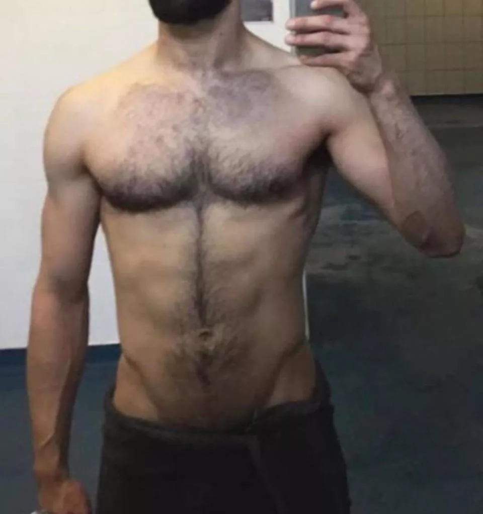 32 / Colchester, VT area here… Where are all the dicks that need deepthroated today or maybe a hole? Get sucked & be on ur way. Very private, chill & clean - U be too. Just want to help some dicks on the side. Anon is cool too, Can come to you 