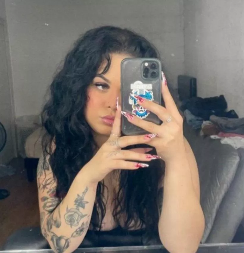 Any ladies want to chat?