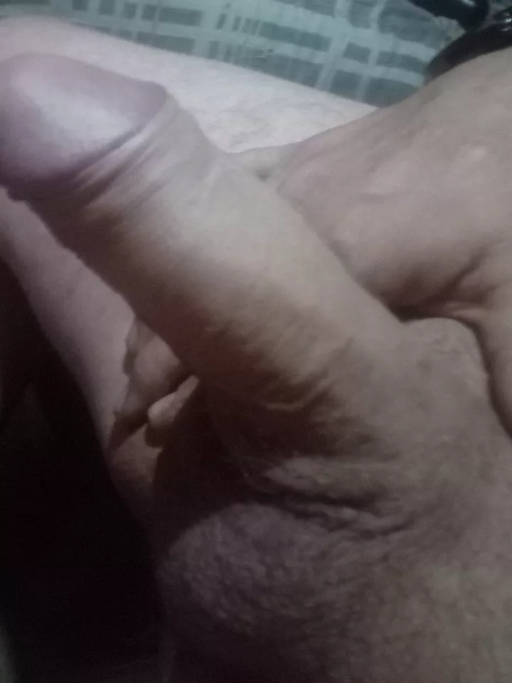 Anyone else horny around here 