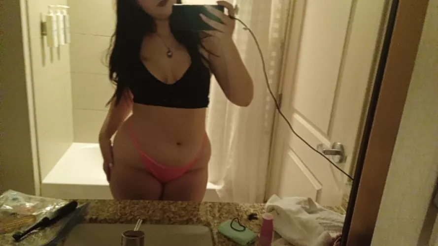 Do you like naturally curvy girls?