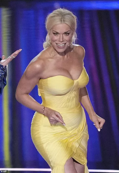 Hannah Waddingham in yellow