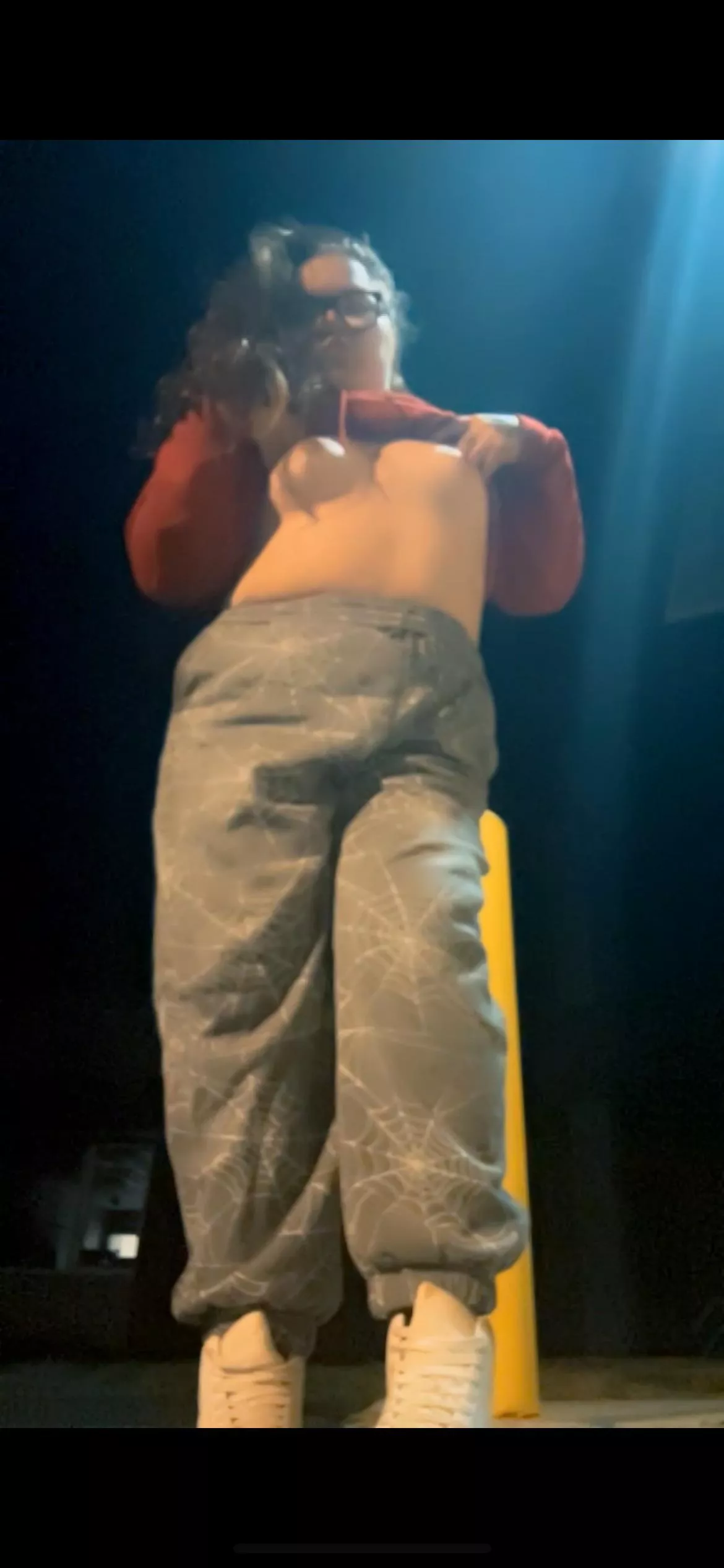 I got arrested recently and someone hmu saying “they wanted to see what felon pussy felt like”🤣