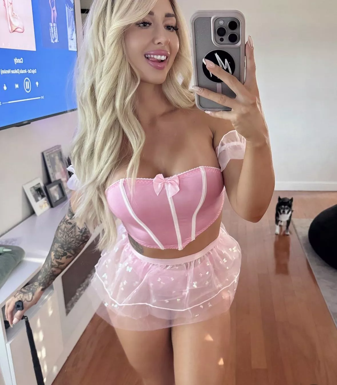 i like to look cute for you 