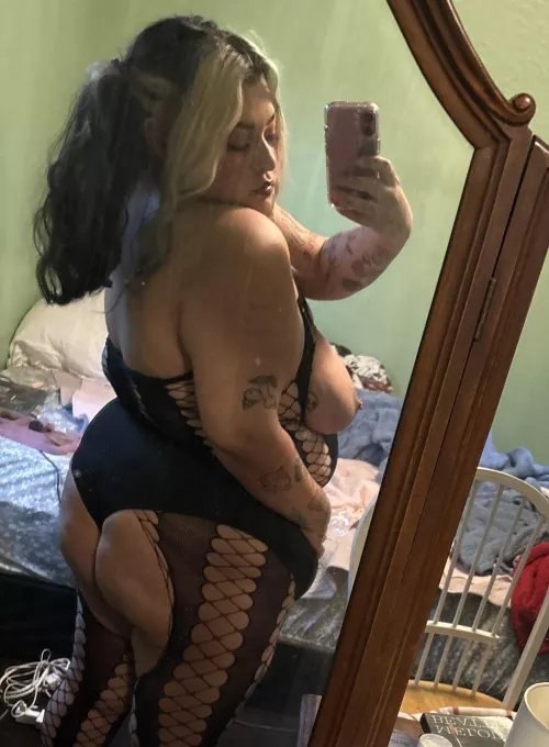 I want my fat body played with