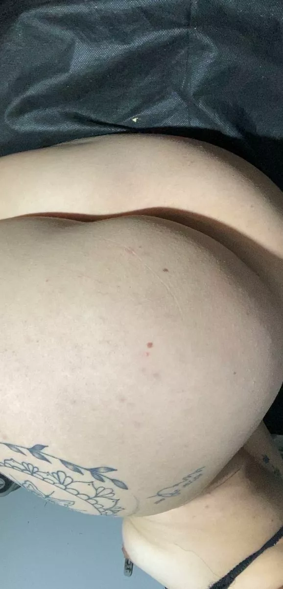 I'm the perfect one you've been waiting for, com and geeet me ;))... Freee 0F in commments