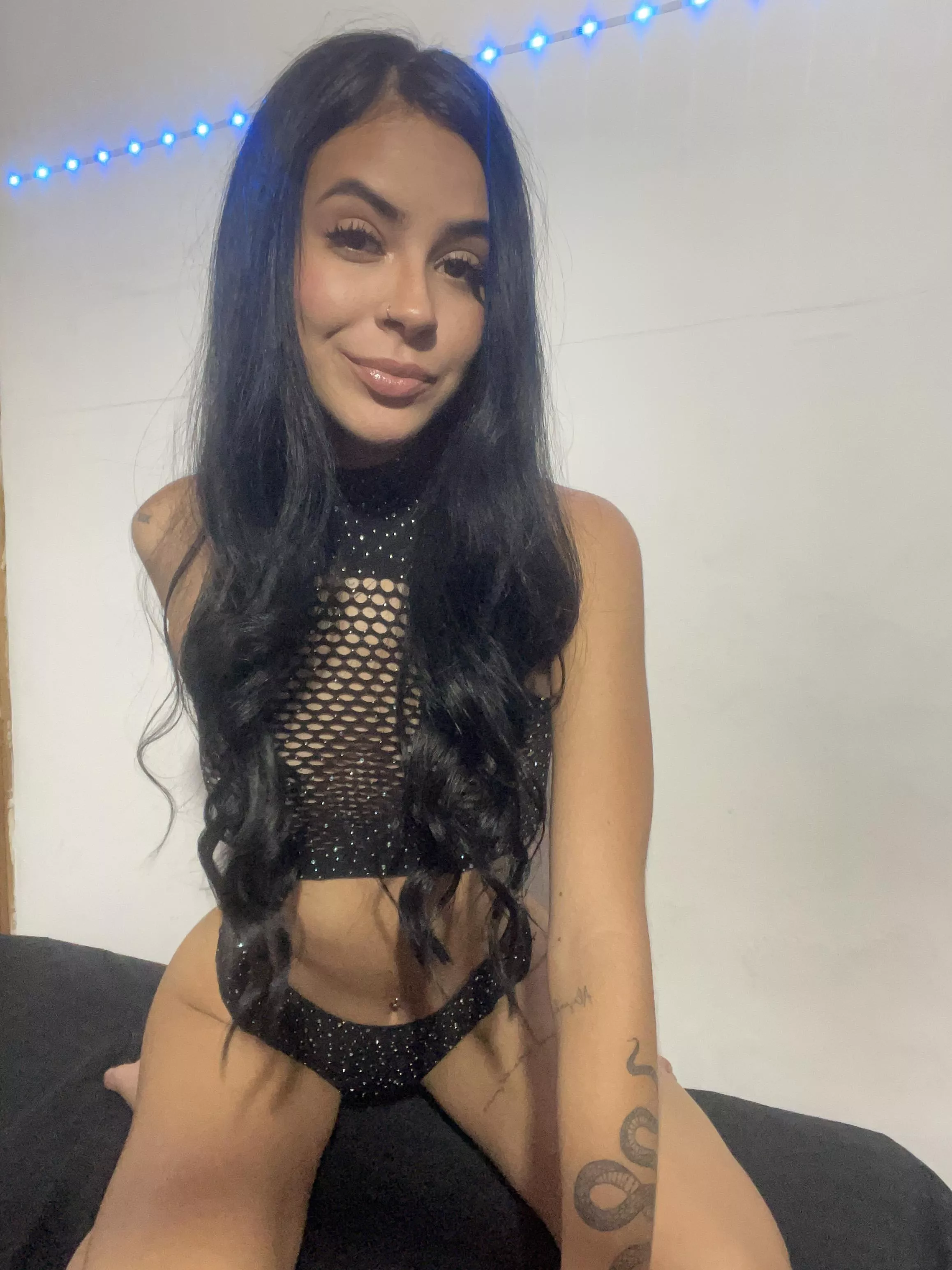 It’s very hot in my dorm, maybe you can get me naked