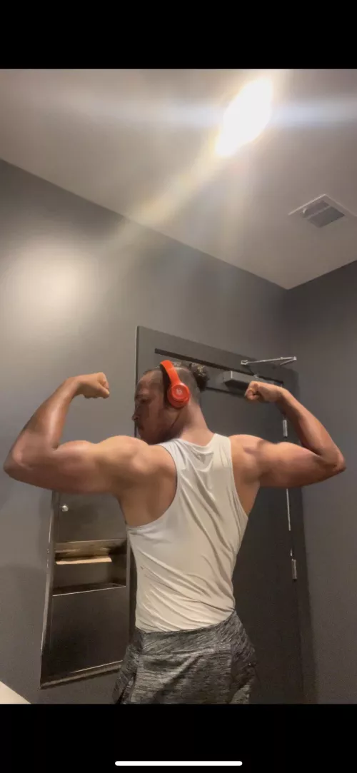 [M]any older women loooking for head😉