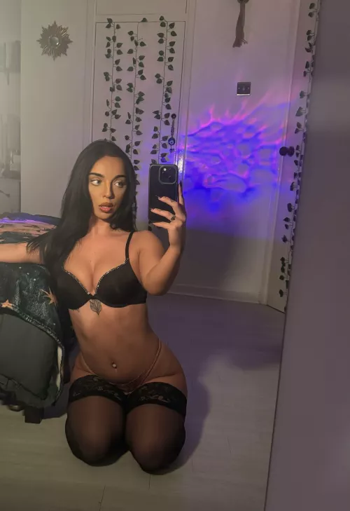 Pierced Essex titties (Underneath 🤫)