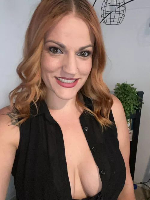 Rousse et sexy que demander de plus ?